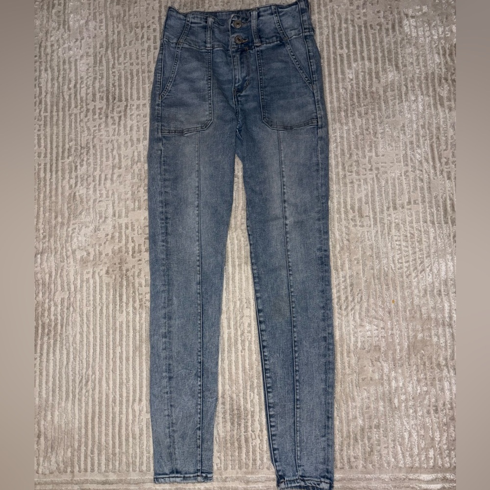 American Eagle High Rise Jeans